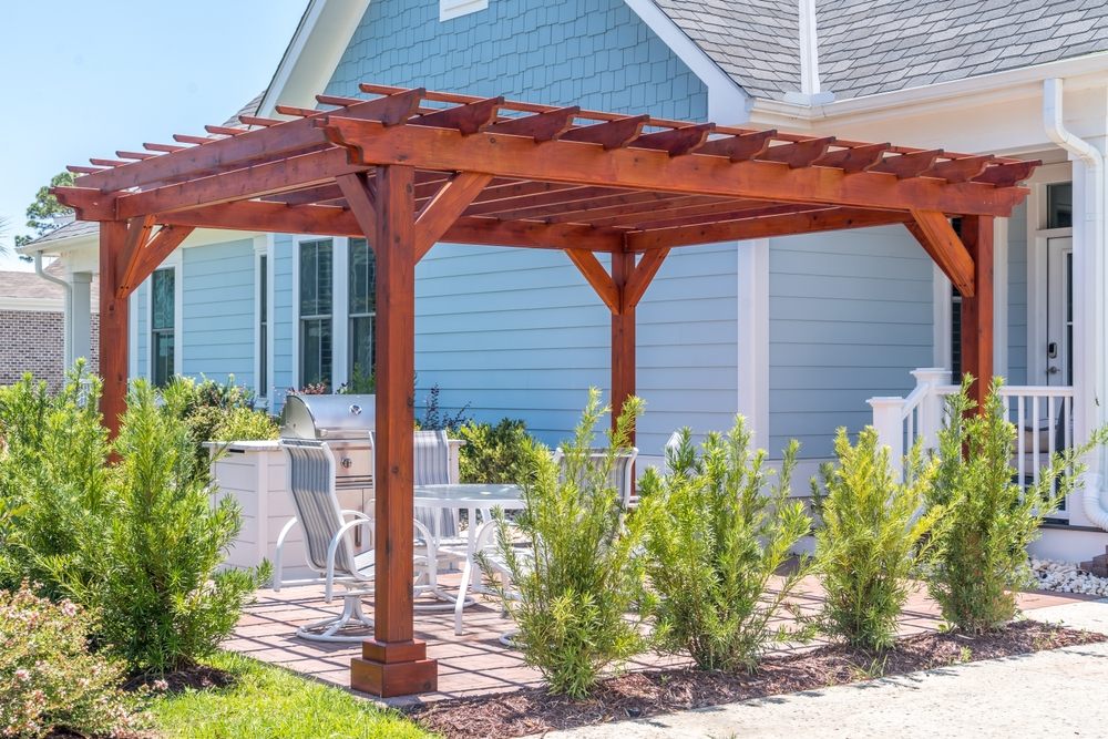 How Custom Pergolas Can Transform Your Deck Into an Outdoor Oasis
